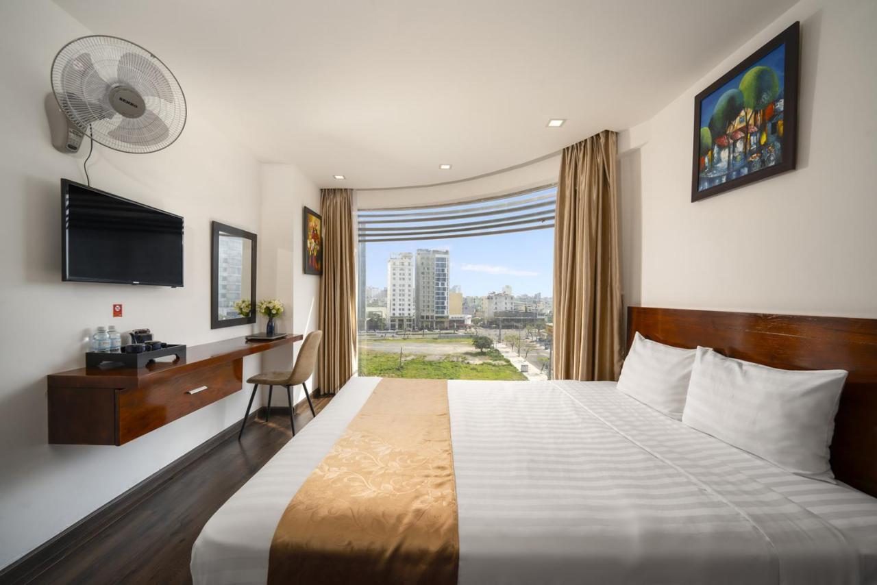 Waikiki Beach Hotel Da Nang Bagian luar foto