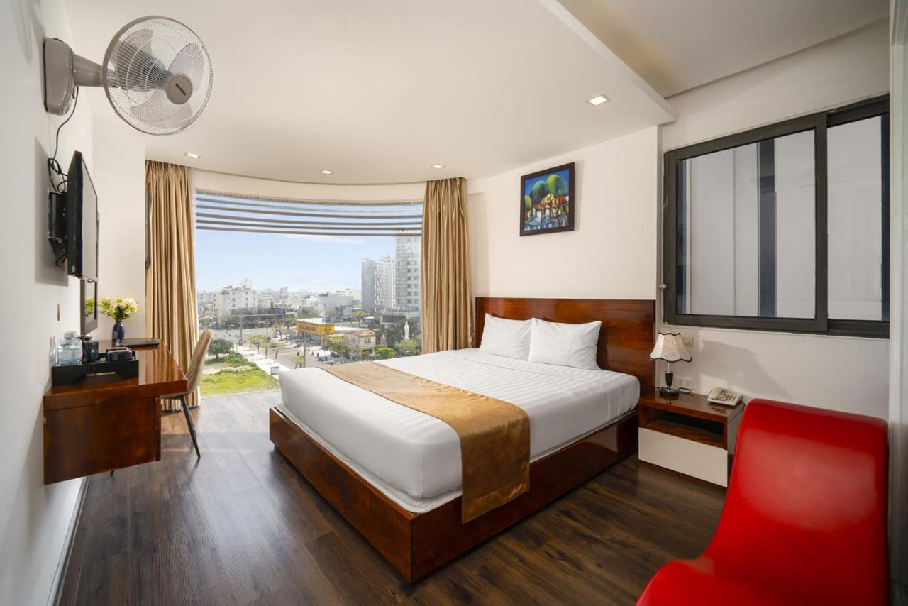 Waikiki Beach Hotel Da Nang Bagian luar foto