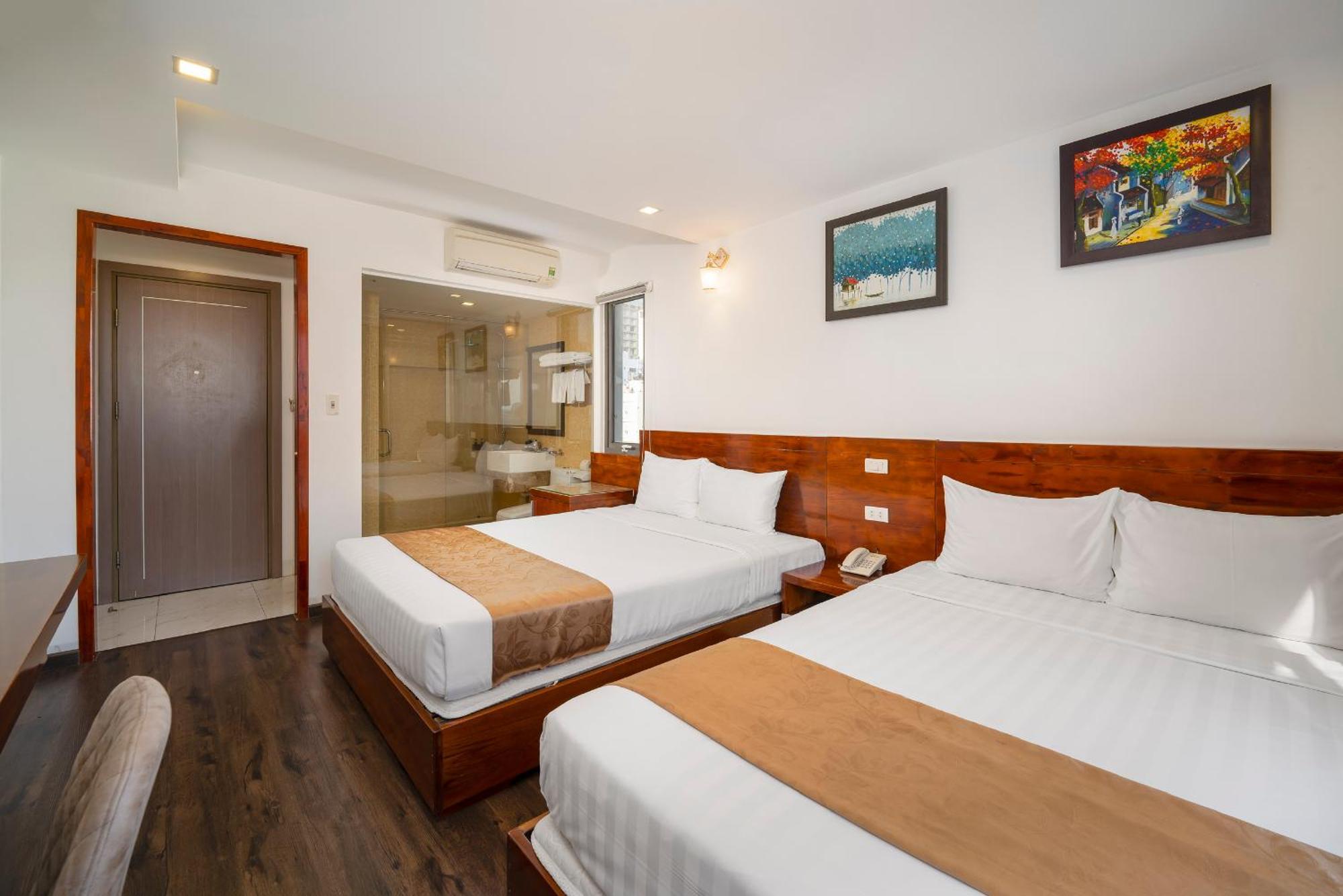 Waikiki Beach Hotel Da Nang Bagian luar foto
