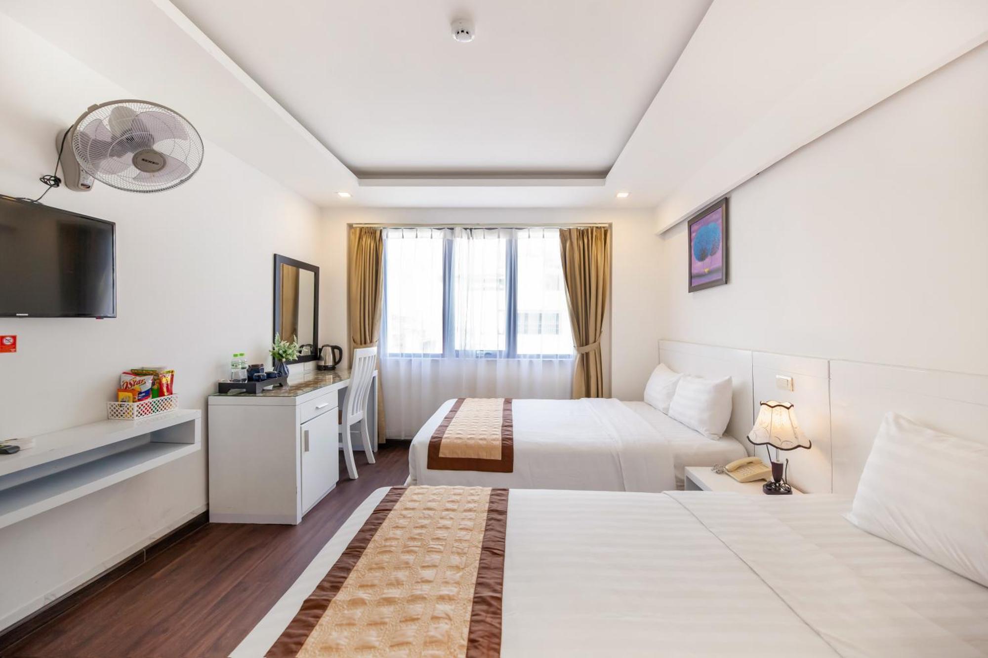 Waikiki Beach Hotel Da Nang Bagian luar foto