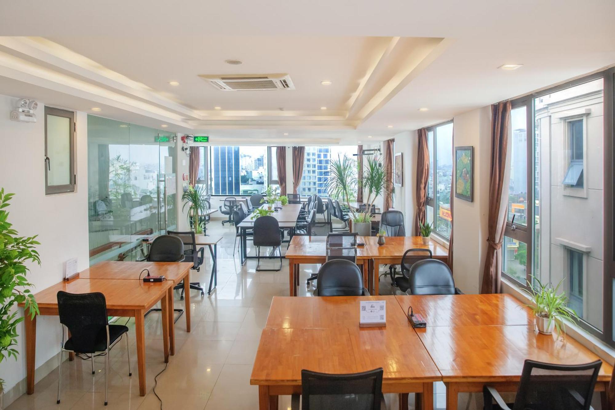 Waikiki Beach Hotel Da Nang Bagian luar foto