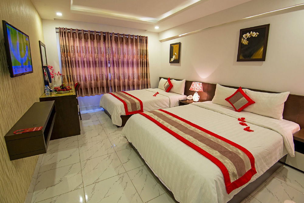 Waikiki Beach Hotel Da Nang Bagian luar foto