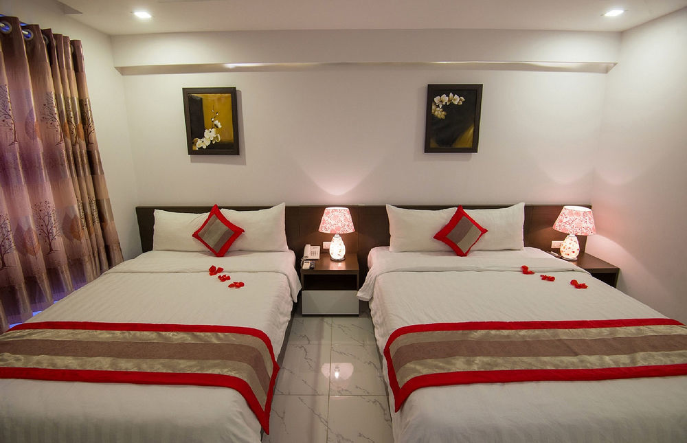 Waikiki Beach Hotel Da Nang Bagian luar foto